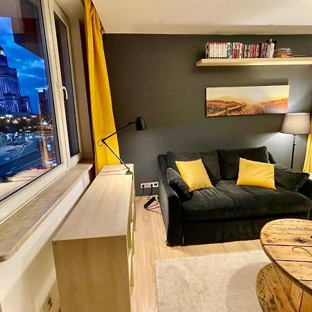 Forum Metro Wifi 1Gbs 70'Tv Netflix Hbo Appletv Warsaw Luaran gambar