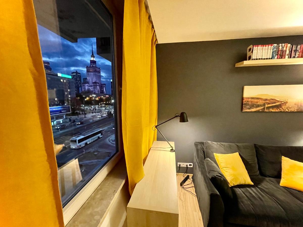 Forum Metro Wifi 1Gbs 70'Tv Netflix Hbo Appletv Warsaw Luaran gambar